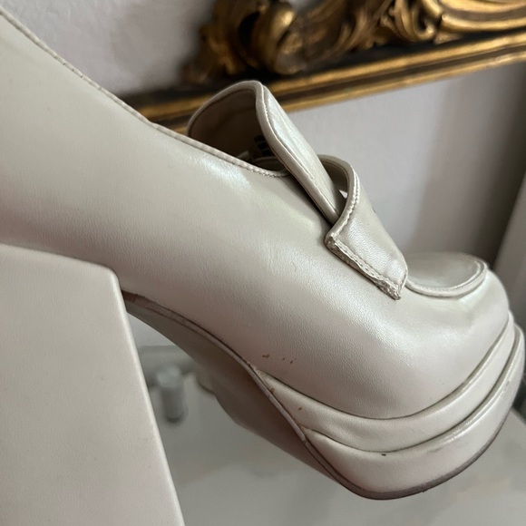 Steve Madden cream  platform heel loafer size 9 - Picture 10 of 10